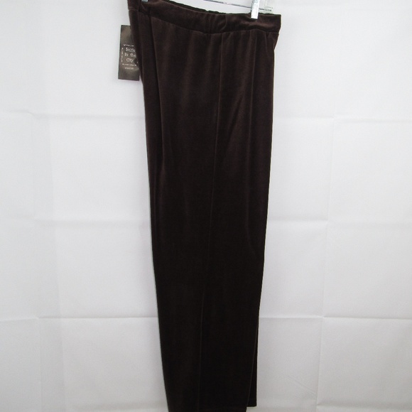 Suzie In The City Pant Size X Velvet Relaxed Brown - Picture 3 of 6